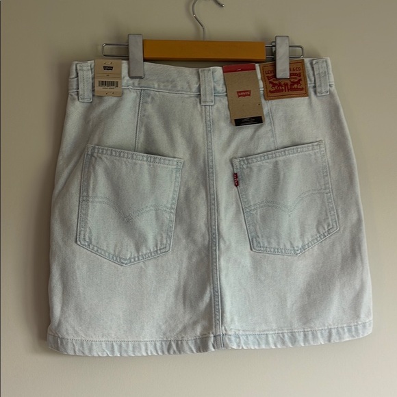 NWT Levi’s Mini High Waist jeans skirt Light Blue Denim size 28 - Picture 7 of 13